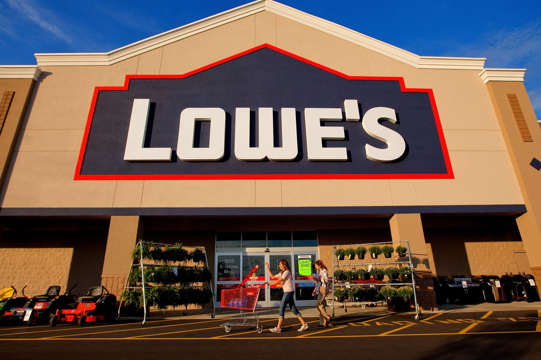 Two Lowe s Stores Coming To Improve Your Manhattan Homes Racked NY
